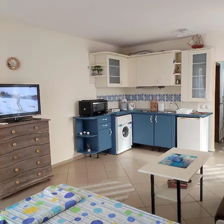 студио слънчево утро Apartament *