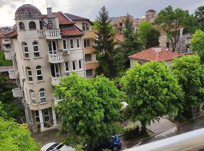 Apartamento студио слънчево утро *